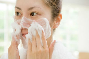 korėjiečių rūpinimasis veido šveitimas