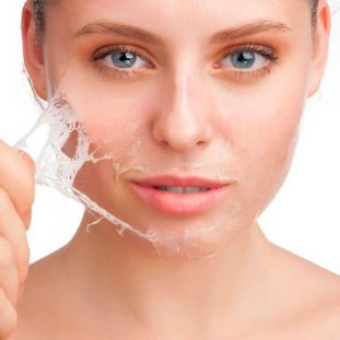 priežiūra riebi veido odos išsivalymą